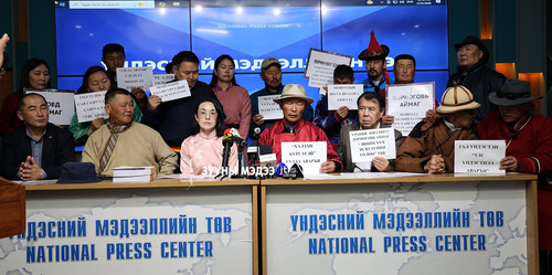 “Улсаа аваръя” холбооныхон Ерөнхийлөгчид шаардлага хүргүүллээ